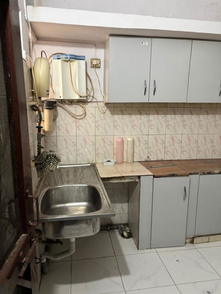 Kitchen, gomti nagar 3 Bedroom 800 Sq.Ft. Independent House In Gomti Nagar Lucknow 10274436