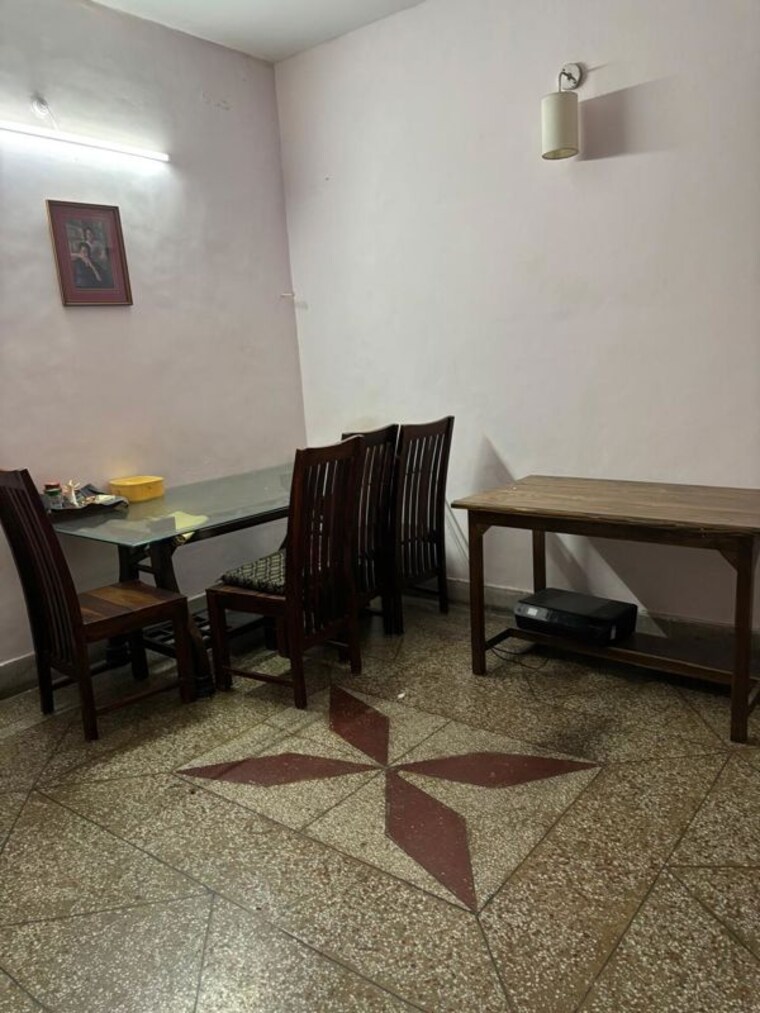 Gym, gomti nagar 3 Bedroom 800 Sq.Ft. Independent House In Gomti Nagar Lucknow 10274436