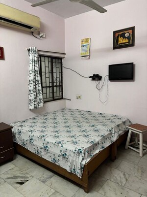 Bedroom in 3 BHK Independent House at Gomti Nagar – for Sale