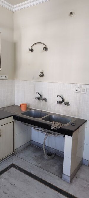 Kitchen in 2 BHK Independent House at Gomti Nagar – for Rent