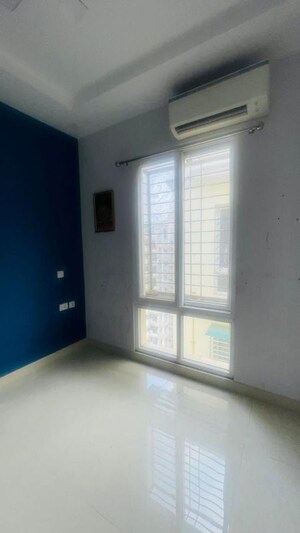 Room in 2.5 BHK Apartment at MI Rustle Court, Gomti Nagar – for Sale
