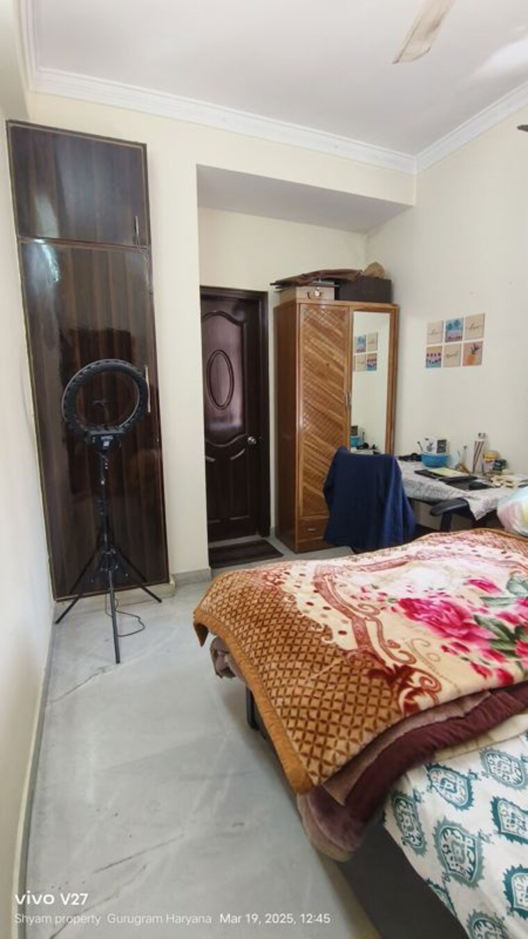 Bedroom, sector 31 2 Bedroom 300 Sq.Yd. Builder Floor In Sector 31 Gurgaon 10274474