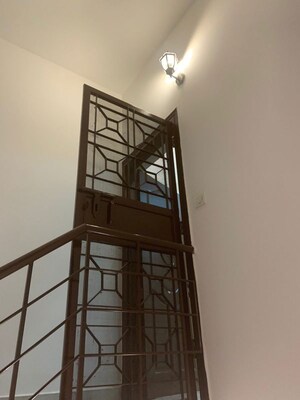 Staircase in 2 BHK Builder Floor at Sector 31 – for Rent