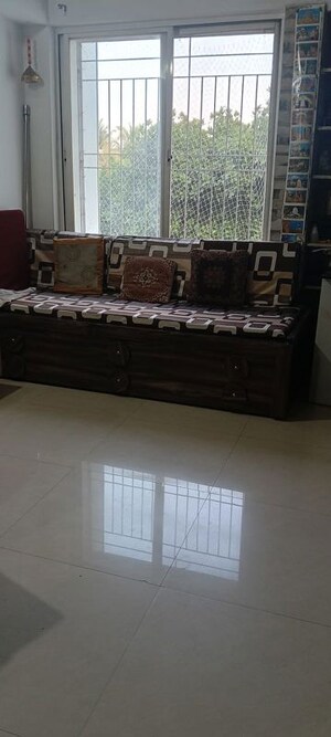 Room in 2 BHK Apartment at Bramha Nest, Senapati Bapat Road – for Rent