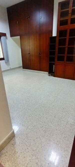 2 BHK Builder Floor For Rent in Green Park