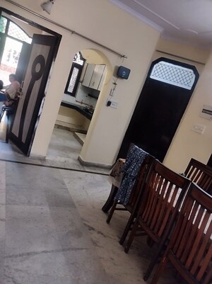 Team Area in 2 BHK Builder Floor at Spring Field Colony – for Sale