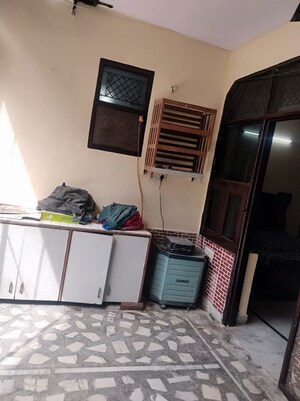 Team Area in 2 BHK Builder Floor at Spring Field Colony – for Sale