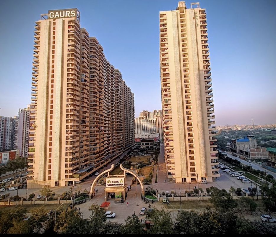 3 BHK 1185 Sq.Ft. Apartment in Gaur City-2