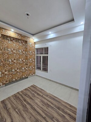 Room in 4 BHK Apartment at Dwarika Raj Garden City, Raj Nagar Extension – for Sale