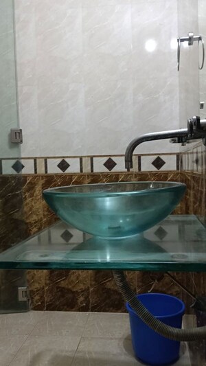 Bathroom in 1 BHK Apartment at Lokhandwala Complex – for Rent