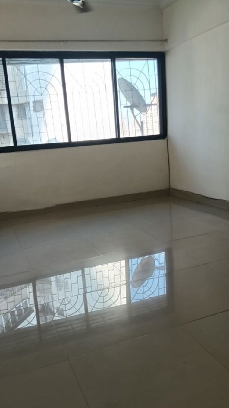 Room, lokhandwala complex 1 Bedroom 600 Sq.Ft. Apartment In Lokhandwala Complex Mumbai 10274535