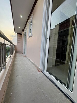 Balcony in 1 BHK Apartment at Chattarpur – for Rent