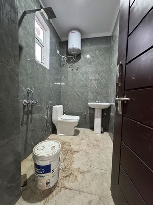 Bathroom in 1 BHK Apartment at Chattarpur – for Rent
