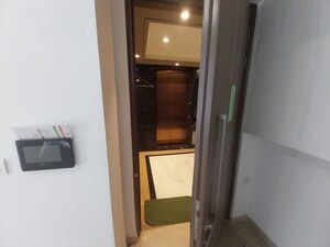 Furnished Amenities in 3 BHK Apartment at Lodha The Park, Worli – for Rent