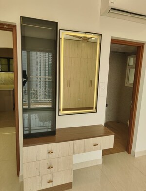 Room in 3 BHK Apartment at Prestige Beverly Hills, Kokapet – for Rent