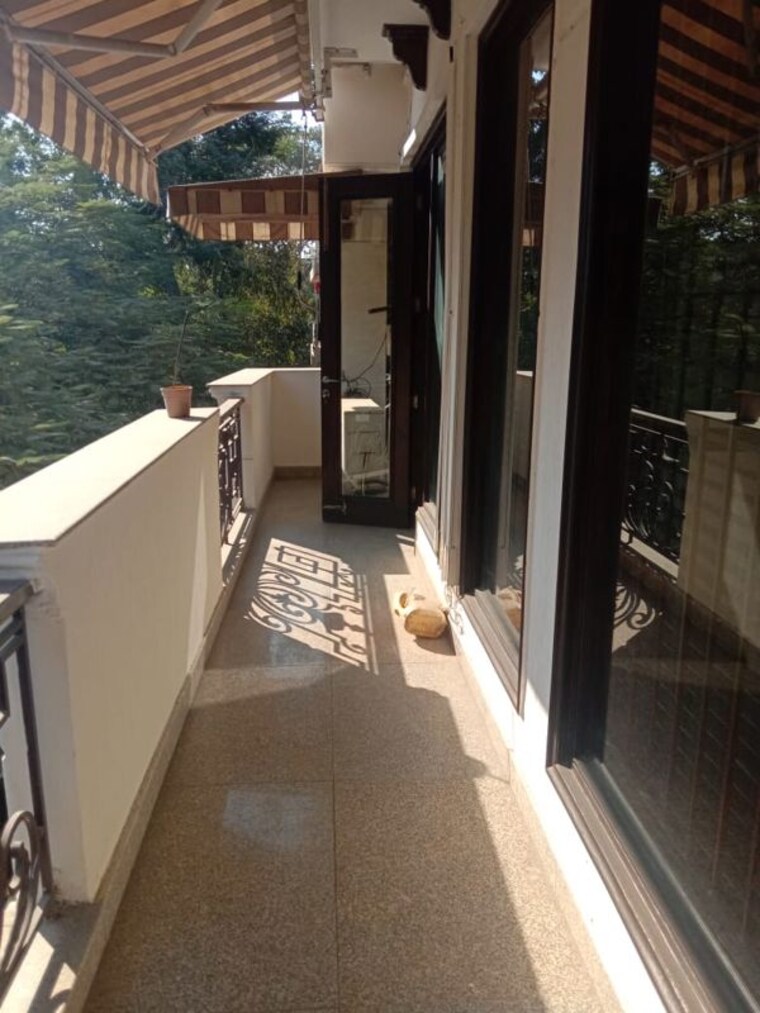 Balcony, pamposh enclave 4 Bedroom 2500 Sq.Ft. Builder Floor In Pamposh Enclave Delhi 10274579