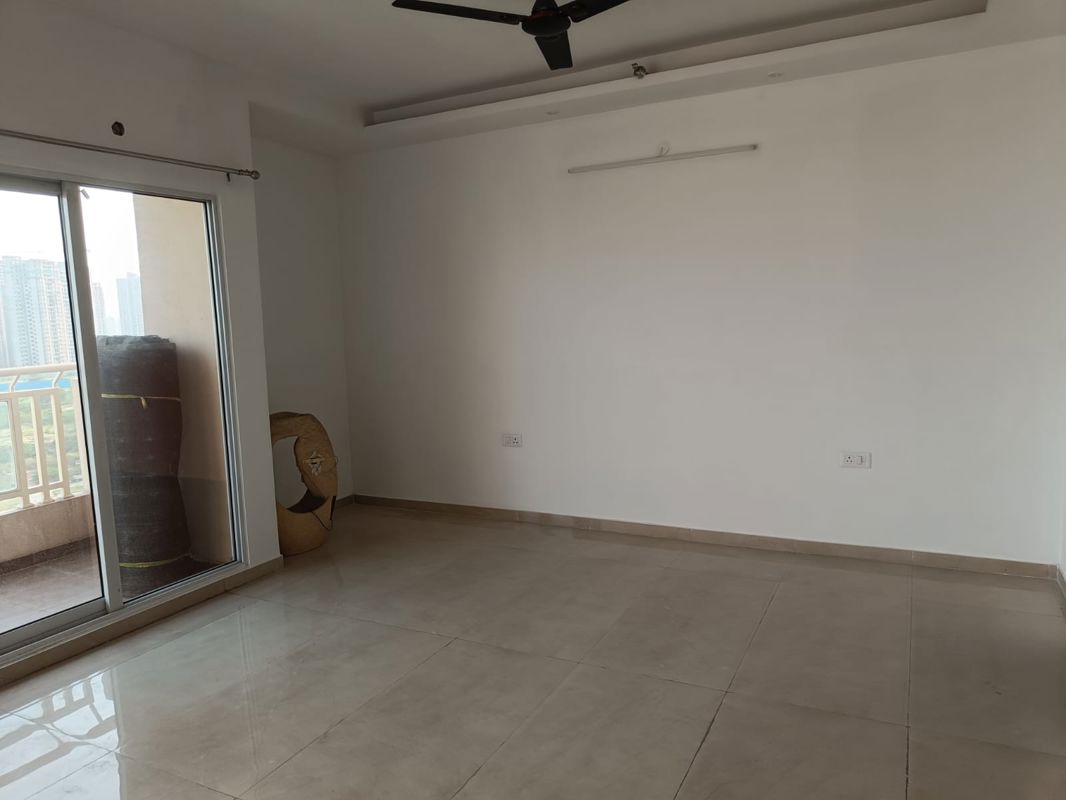 3.5 BHK + Study Room Apartment For Rent in Elite Golf Green