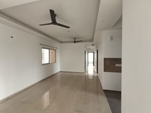 Building Lobby in 3.5 BHK Apartment at Elite Golf Green, Sector 79 – for Rent