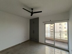 5 BHK + Servant Room,Study Room Apartment For Rent in Elite Golf Green