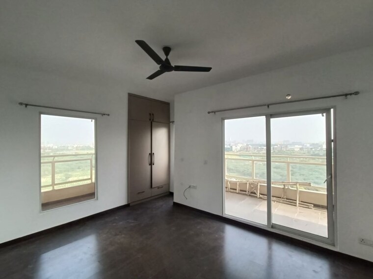 Room, elite-golf-green 5 Bedroom 2715 Sq.Ft. Apartment In Sector 79 Noida 10274594