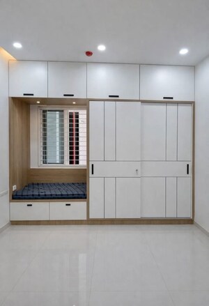 Room in 2.5 BHK Apartment at Aparna Zenon, Puppalaguda – for Rent