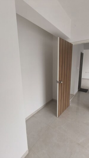 Room in 1 BHK Apartment at Godrej Vihaa, Badlapur East – for Rent
