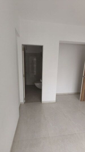 Room in 1 BHK Apartment at Godrej Vihaa, Badlapur East – for Rent