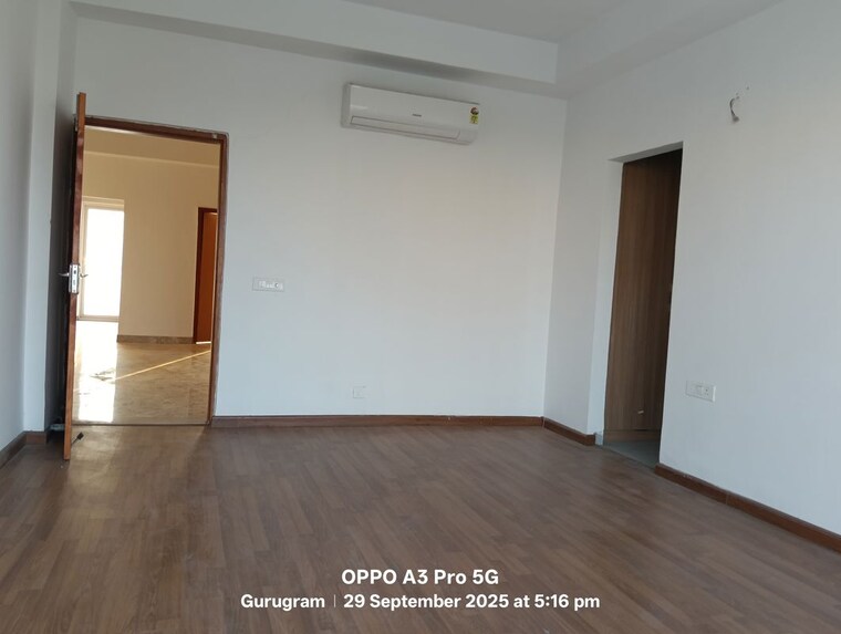 Room, ss-linden 4 Bedroom 2741 Sq.Ft. Apartment In Sector 84 Gurgaon 9285446