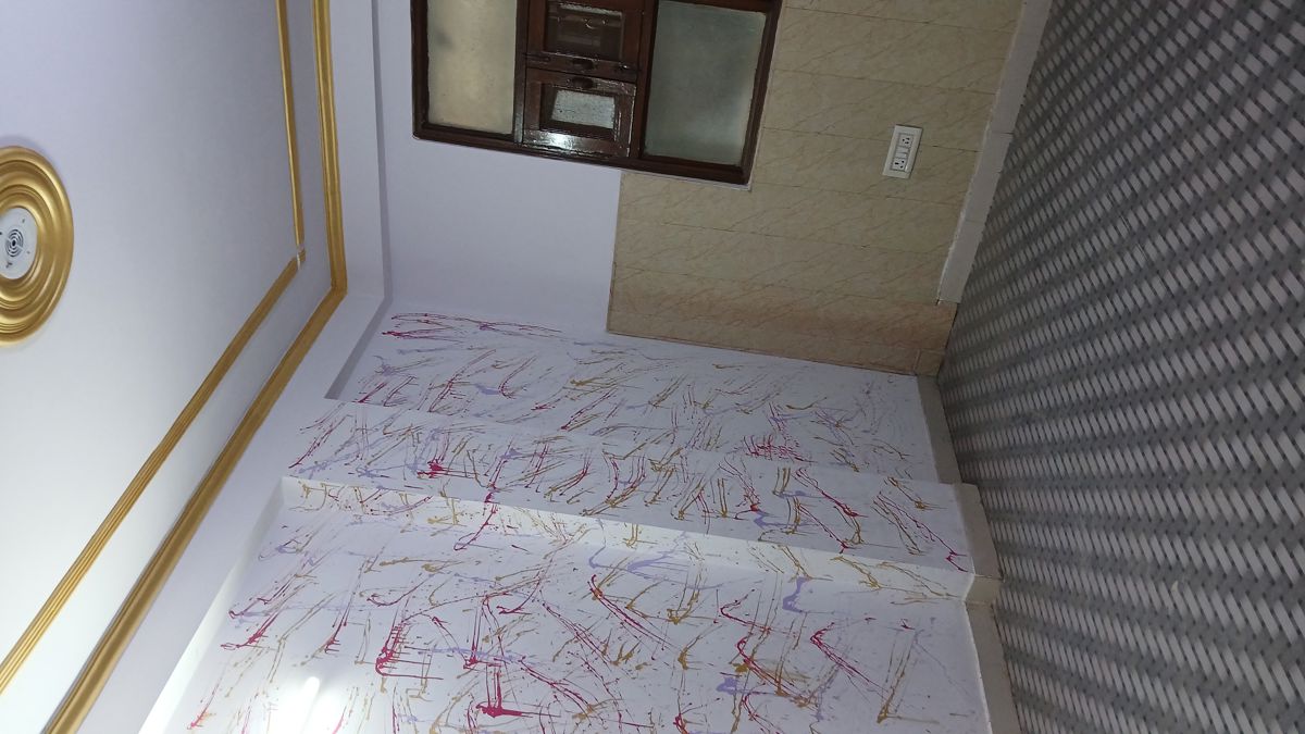 2 BHK + Servant Room,Study Room Apartment For Sale in Batla House