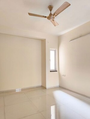 Room in 5 BHK Villa at Kachana – for Rent