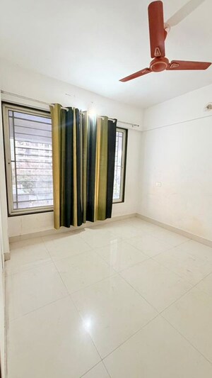 Room in 3 BHK Apartment at Rachana Beverly Hills, Baner – for Sale