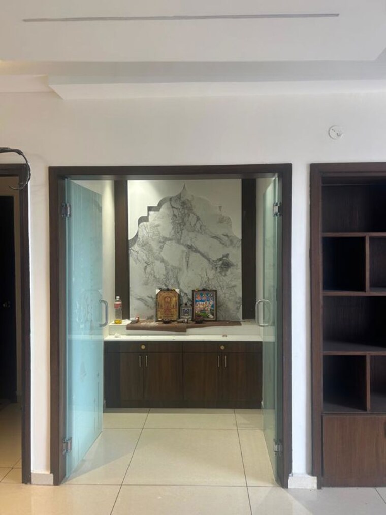 Room, marina-skies 3 Bedroom 2000 Sq.Ft. Apartment In Hi Tech City Hyderabad 10274720