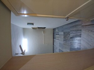 Room in 2 BHK Apartment at Goregaon East – for Rent