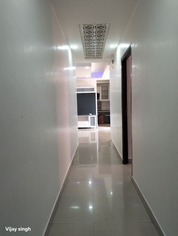2.5 BHK + Pooja Room,Servant Room,Study Room Builder Floor For Rent in Smart World Gems