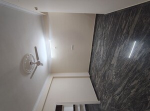 Room in 2 BHK Builder Floor at Hsr Layout – for Rent