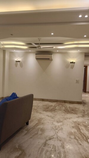 3 BHK Builder Floor For Rent in Saket