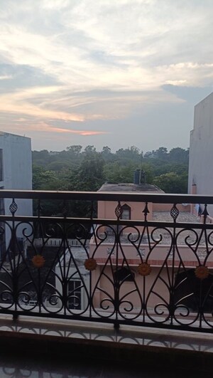 3 BHK Builder Floor – Exterior View View at Shivalik Colony - for Rent