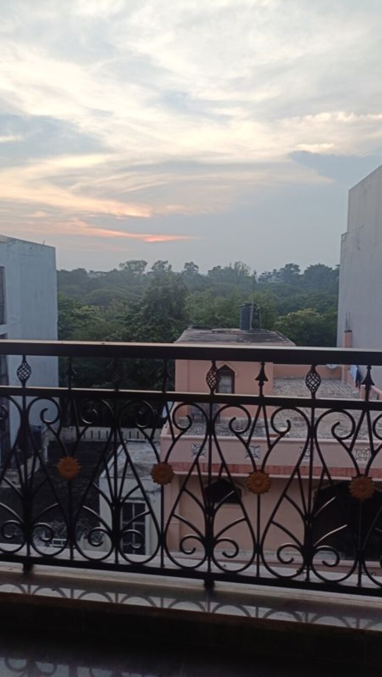 Exterior View, shivalik colony 3 Bedroom 1800 Sq.Ft. Builder Floor In Shivalik Colony Delhi 10274775