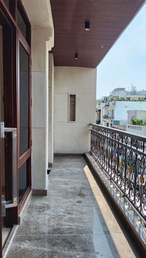 Balcony in 3 BHK Builder Floor at Shivalik Colony – for Rent