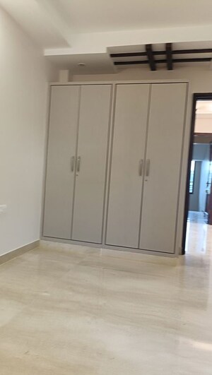 Room in 3 BHK Builder Floor at Shivalik Colony – for Rent