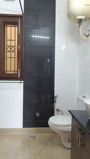 Bathroom in 3 BHK Builder Floor at Shivalik Colony – for Rent