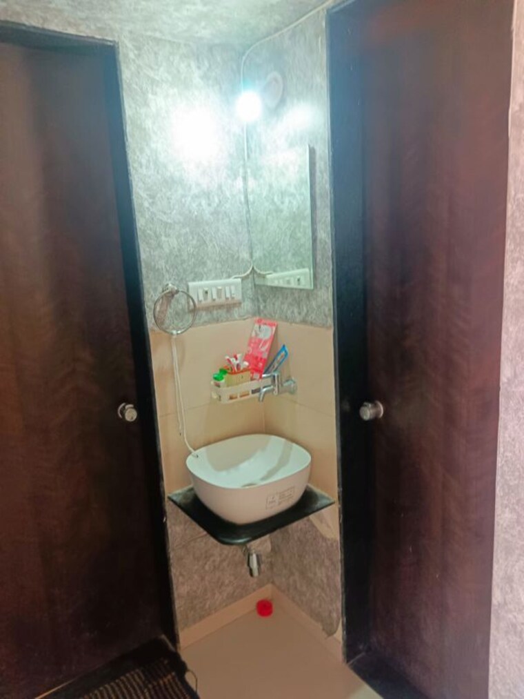 Bathroom, amit-astonia-classic 2 Bedroom 930 Sq.Ft. Apartment In Undri Pune 10274780