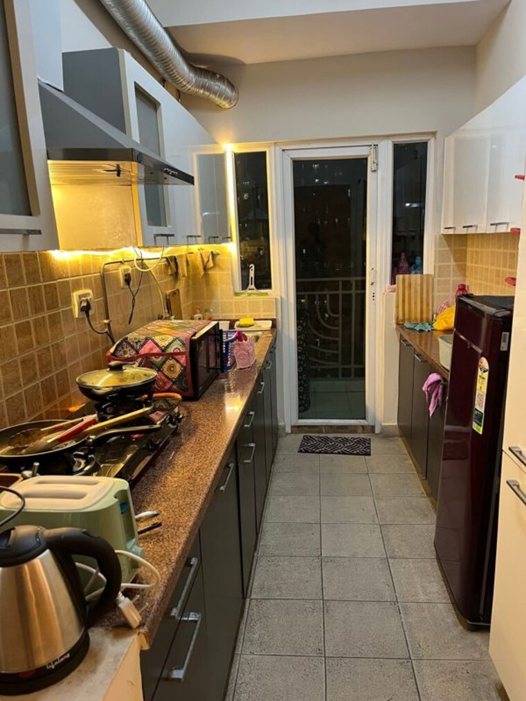 Kitchen, ip extension 3 Bedroom 1600 Sq.Ft. Apartment In Ip Extension Delhi 10274786