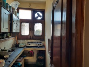 Living Room in 2 BHK Builder Floor at Sector 43 – for Rent