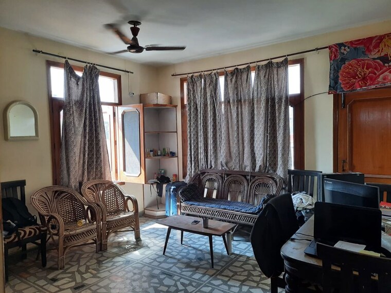 Gym, sector 43 2 Bedroom 1000 Sq.Ft. Builder Floor In Sector 43 Chandigarh 10274817