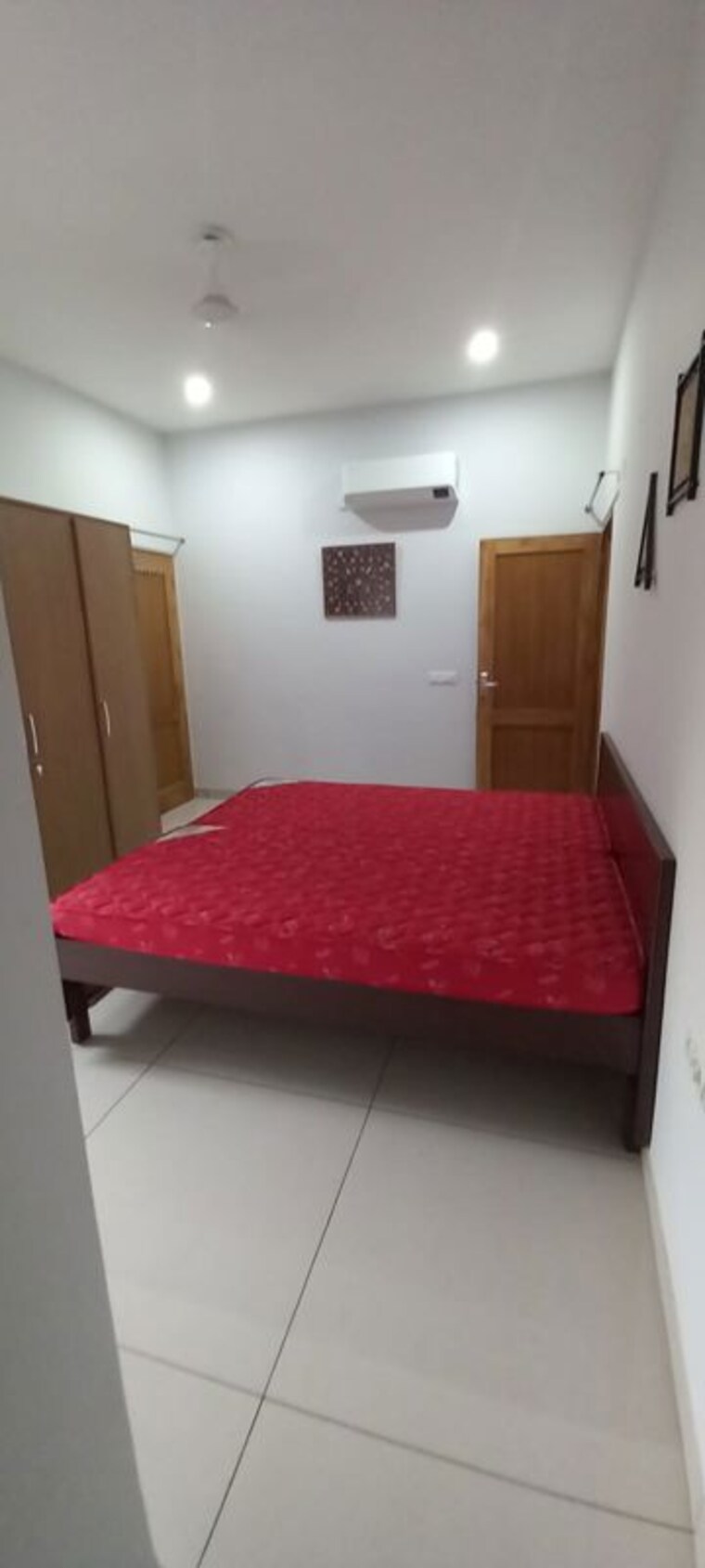 Bedroom, sector 33 2 Bedroom 2500 Sq.Ft. Builder Floor In Sector 33 Chandigarh 10274823