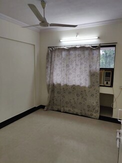 2 BHK Apartment For Rent in Urvashi CHS Malad East