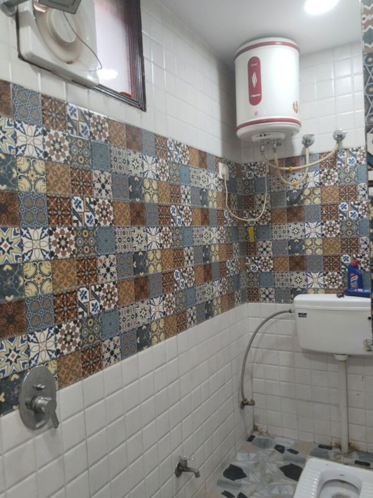 Balcony, govindpuri 2 Bedroom 552 Sq.Ft. Builder Floor In Govindpuri Delhi 10274890