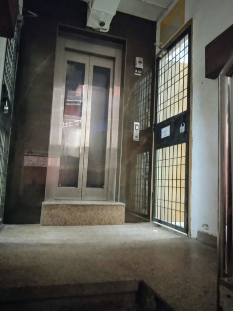 undefined, govindpuri 2 Bedroom 552 Sq.Ft. Builder Floor In Govindpuri Delhi 10274890
