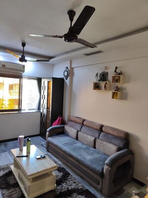 1 BHK Apartment For Rent in Vini Towers, Malad West